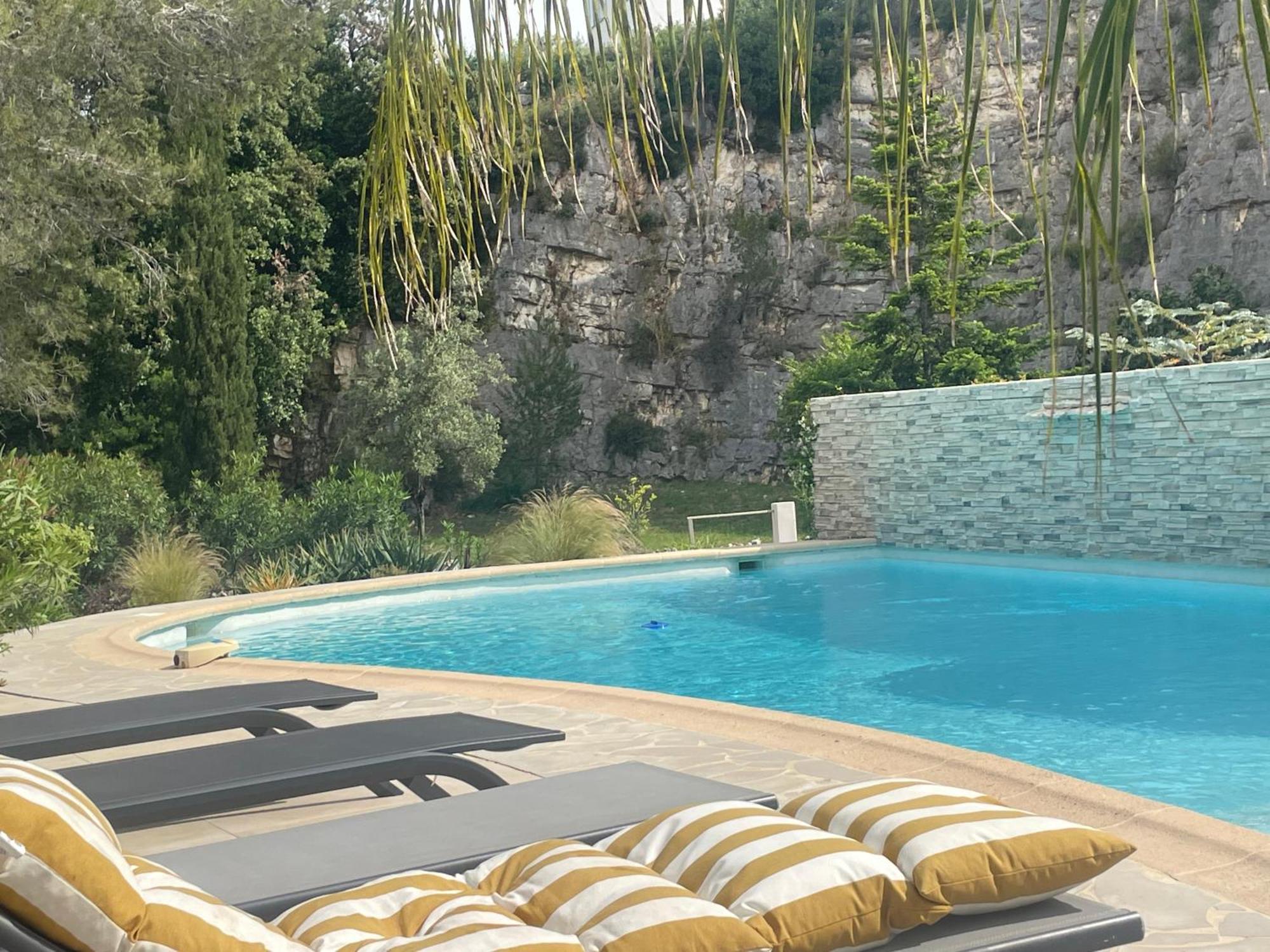 La Villa Des Carriers- Maison Avec Piscine Proche Mer Roquefort-les-Pins Exterior photo