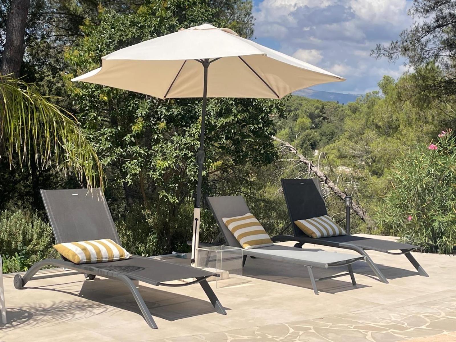 La Villa Des Carriers- Maison Avec Piscine Proche Mer Roquefort-les-Pins Exterior photo