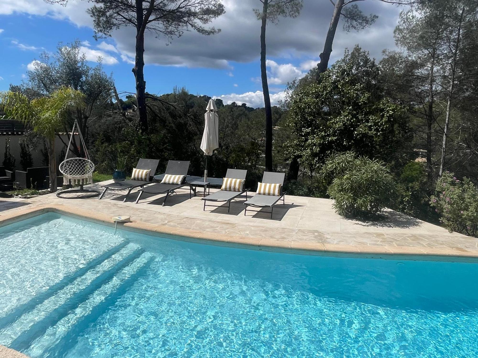 La Villa Des Carriers- Maison Avec Piscine Proche Mer Roquefort-les-Pins Exterior photo